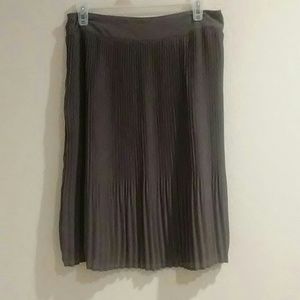 DE Collection Gray Skirt